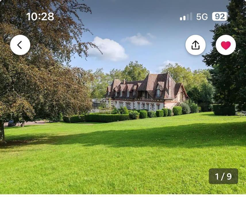 Un Appartement Dans Un Chateau ドーヴィル エクステリア 写真